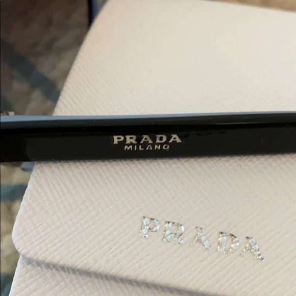 Prada sunglasses - Picture 2 of 3